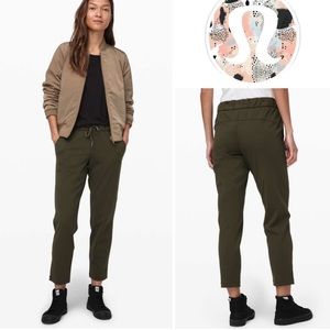 Lululemon On the Fly 7/8 Pant (Luxtreme, Dark Olive)